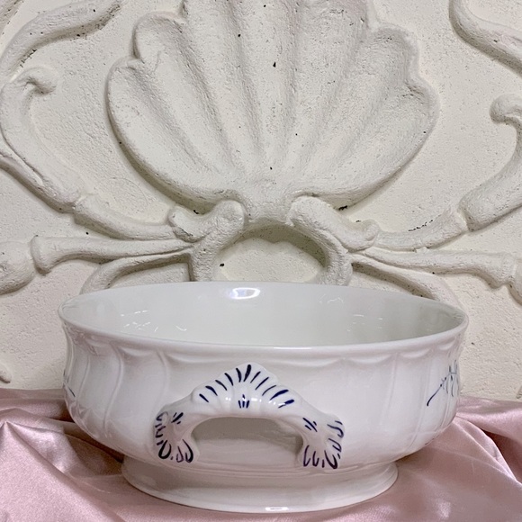 Villeroy & Boch Vieux Luxembourg Tureen - Picture 5 of 7